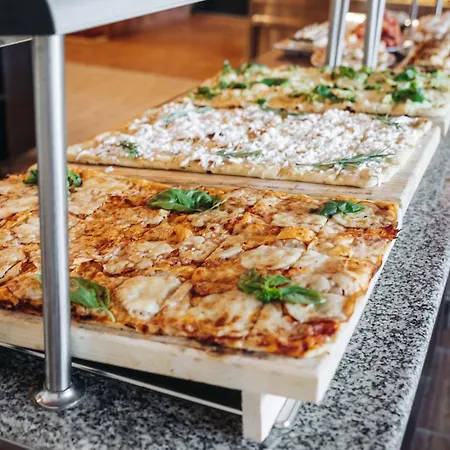 Отель Amaris 3*