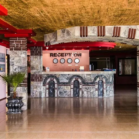 Amaris Hotel